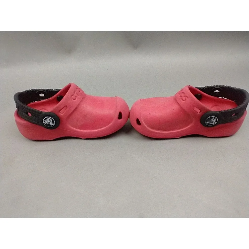 Crocs Kids Classic Clogs Varsity‎ Red Black (Toddler) c6